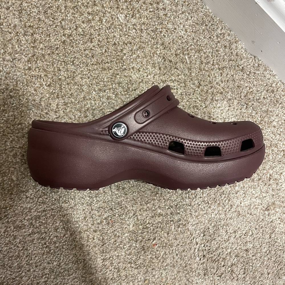 CROCS  Dark Brown Water Shoes - Picture 4 of 7